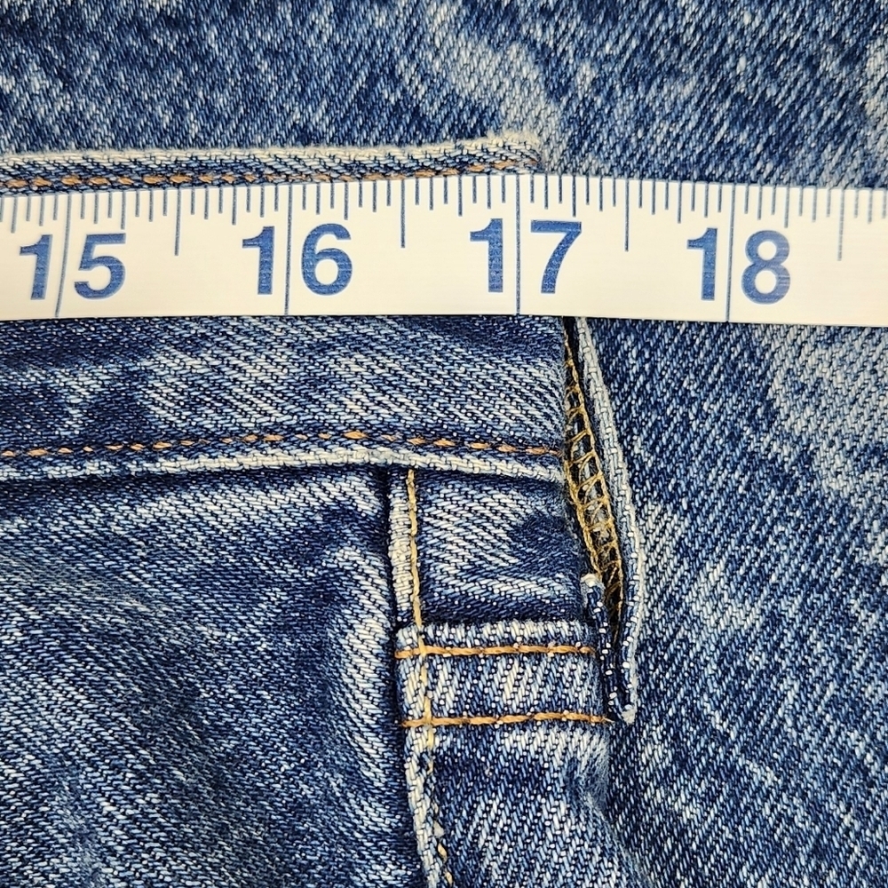 Levis 501 Distressed Style Medium Wash 100% Cotton Denim Jeans 31 × 26 - Picture 8 of 11